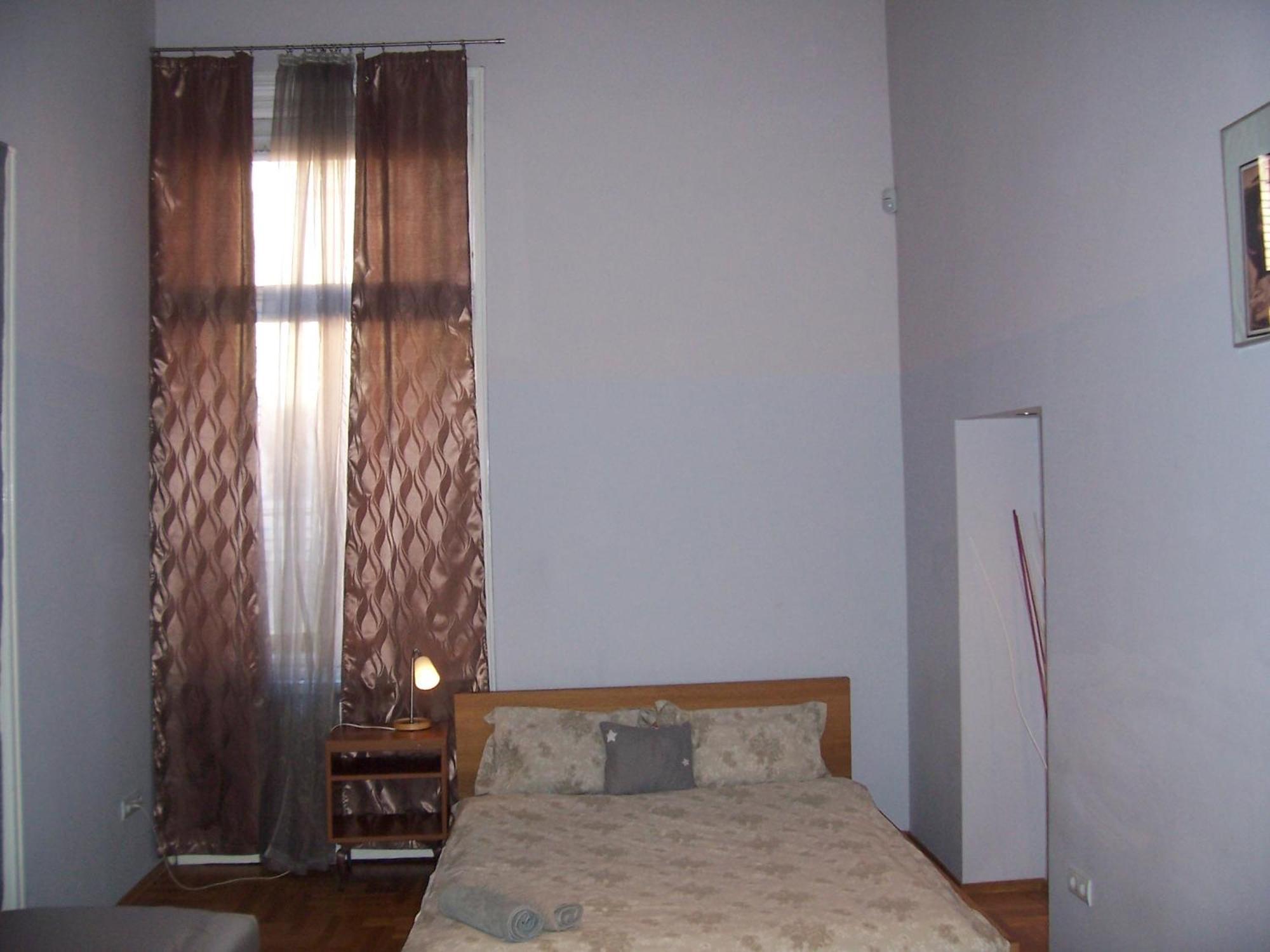 T & E Apartment บูดาเปสต์ ภายนอก รูปภาพ
